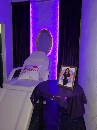 Gigi's Glo&Go PLLC clinic