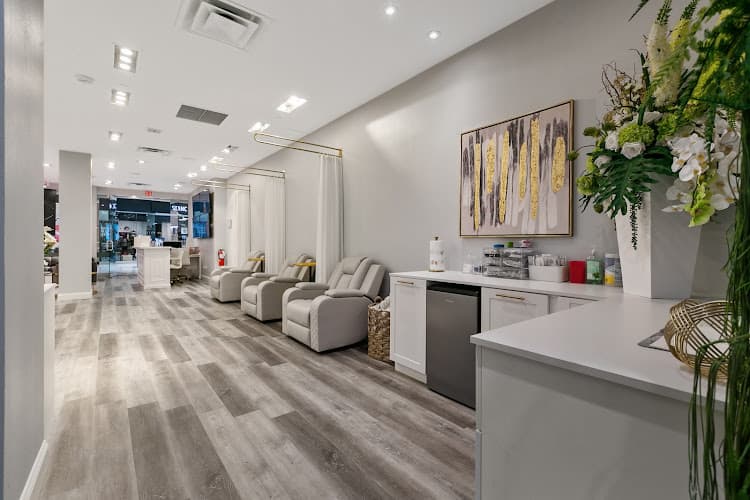 Optimal Wellness at International Plaza clinic
